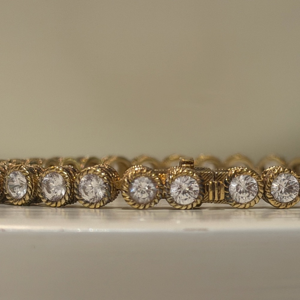 Judith Ripka Yellow Gold w. Round Clear Crystal CZ 💎 Sparkle ✨ Tennis Bracelet - Picture 6 of 10